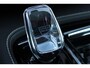 Volvo V60 T8 Plug-in hybrid AWD Plus Dark | Trekhaak | Verwarmbare voorstoelen+stuurwiel+achterbank | Premium audio by Harman Kardon | Verwarmbare voorruit | Rondom zichtcamera | 18 inch Lichtmetalen velgen |
