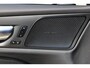 Volvo V60 T8 Plug-in hybrid AWD Plus Dark | Trekhaak | Verwarmbare voorstoelen+stuurwiel+achterbank | Premium audio by Harman Kardon | Verwarmbare voorruit | Rondom zichtcamera | 18 inch Lichtmetalen velgen |