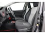 Toyota Yaris 1.5 Hybrid Design Red | Navigatie | Cruise Control | Clima | Camera | 15 inch | Rijstrooksensor | Bluetooth
