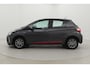 Toyota Yaris 1.5 Hybrid Design Red | Navigatie | Cruise Control | Clima | Camera | 15 inch | Rijstrooksensor | Bluetooth