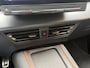 CUPRA Born Business 62 kWh SoH 91,98% Aurora Blue | Climate control | Cruise control adaptief | DAB ontvanger | Apple CarPlay/Android Auto | Full-LED | Navigatiesysteem | Parkeersensoren voor en achter | Achteruitrijcamera