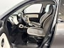 Renault Twingo 70PK SCe Collection | Unieke trekhaak voor fietsendrager | Airco | Bluetooth | USB | Elektrische Ramen & Spiegels | Centrale Deurvergrendeling | Hoge instap |