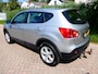 Nissan Qashqai 1.6i 114pk Clima Cruise Panorama PDC Trekhaak 1200kg.