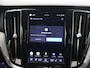 Volvo V60 2.0 T6 Plug-in hybrid AWD Plus Bright | Elektr. Trekhaak | Navigatie | Stoel/Stuurverwarming | Parkeercamera | Cruise Control Adaptief | elektr. Achterklep |