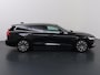 Volvo V60 2.0 T6 Plug-in hybrid AWD Plus Bright | Elektr. Trekhaak | Navigatie | Stoel/Stuurverwarming | Parkeercamera | Cruise Control Adaptief | elektr. Achterklep |