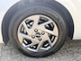 Kia Picanto 1.0 DPI DynamicLine | Stoel- en stuurverwarming | DAB | Navi | Apple/Android | Camera | Cruise control
