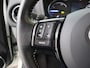 Toyota Yaris 1.5 Hybrid Premium | Dealer Onderhouden | Panoramadak | Climate Control | Cruise Control | Navigatie | Bluetooth | Elektrisch verstelbaar+inkapbare spiegels |