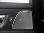 Volvo XC60 2.0 T6 Plug-in hybrid AWD Ultra Black Edition | Trekhaak Elektr. | Luchtvering | Bowers & Wilkins | Parkeercamera 360° | Stoelventilatie | Navigatie | Nappa Lederen Bekleding|