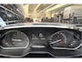 Peugeot 208 Benzine 1.200 Luxe 5-Deurs * Navigatie * Airco * Trekhaak * DAB Radio * Cruise Control * Zwart * NAP Kilometer Autopas * Vingerhoets; Vierde Generatie Eersteklas Service. Al meer dan 100 jaar een begrip in de Brabantse Kempen