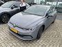 Volkswagen Golf 1.0 eTSI Life NL auto 1e eigenaar door ons nieuw geleverd en onderhouden, 17" LMV ventura privacy glas achteruitrijcamera sfeerverlichting navigatie ACC