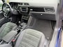 Volkswagen Touran 1.4 TSI Highline / bj.2017 / kleur: blauw / climate / sportvelgen /airco / NAP met 242010 km.en APK tot 02/2027/
