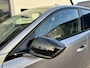 Peugeot 308 SW 1.2 Turbo 130 PK Allure | Automaat | Trekhaak 1400 KG | All Season banden | Navigatie | 360 Graden HD Camera | Full LED Verlichting | Cruise Control | Keyless Entry | Dode Hoek Detectie | Adaptieve Cruise Control | Digitaal Dashbord | 17" Lichtmetalen Velgen |