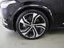 Volvo XC90 2.0 T8 Recharge AWD Ultimate Bright | 7p. | Trekhaak Elektr. | Panoramadak | Luchtvering | Navigatie | Patrkeercamera 360° | Stoel/Stuurverwarming |