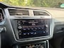 Volkswagen Tiguan 1.4 TSI eHybrid R-Line Business+ - IQ light - panoramadak - Zeer compleet!