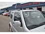 Suzuki Jimny 1.3 Exclusive 4WD , TREKHAAK , AIRCO , LMV15 , RCD SPELER , ZIJ BARS ,FRONT GARD ,