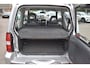 Suzuki Jimny 1.3 Exclusive 4WD , TREKHAAK , AIRCO , LMV15 , RCD SPELER , ZIJ BARS ,FRONT GARD ,