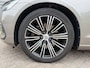 Volvo V60 2.0 B3 Inscription / Stoelverwarming / Elektr. Verstelb. Voorstoelen / Panoramadak /