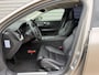 Volvo V60 2.0 B3 Inscription / Stoelverwarming / Elektr. Verstelb. Voorstoelen / Panoramadak /