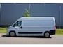 Fiat Ducato 35H 2.3 MultiJet L3H2 in Topstaat |1e eigenaar |Automaat |Grijs |160 pk |3500 KG |2e airbag |Camera |Cruise |Navi |Climate control |Trekhaak |EURO6