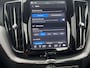 Volvo XC60 2.0 T8 455 pk Plug-in hybrid AWD Ultimate Dark Luchtvering Bowers Wilkins Audio Trekhaak 21 Inch Velgen 360 Camera Head-Up Display Plug in Hybride Ram Vol Opties Thunder Grey Metallic !