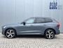 Volvo XC60 2.0 T8 455 pk Plug-in hybrid AWD Ultimate Dark Luchtvering Bowers Wilkins Audio Trekhaak 21 Inch Velgen 360 Camera Head-Up Display Plug in Hybride Ram Vol Opties Thunder Grey Metallic !