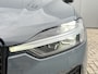 Volvo XC60 2.0 T8 455 pk Plug-in hybrid AWD Ultimate Dark Luchtvering Bowers Wilkins Audio Trekhaak 21 Inch Velgen 360 Camera Head-Up Display Plug in Hybride Ram Vol Opties Thunder Grey Metallic !