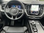 Volvo XC60 2.0 T8 455 pk Plug-in hybrid AWD Ultimate Dark Luchtvering Bowers Wilkins Audio Trekhaak 21 Inch Velgen 360 Camera Head-Up Display Plug in Hybride Ram Vol Opties Thunder Grey Metallic !