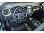 Volvo XC60 2.0 T6 Plug-in hybrid AWD Ultra Black Edition | Luchtvering | Harman Kardon Premium Audio | 360° Parkeercamera | Parkeersensoren voor + achter | Head-up Display | Google Infotainment | Stoelverwarming | Stuurwielverwarming
