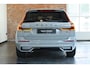 Volvo XC60 2.0 T6 Plug-in hybrid AWD Ultra Black Edition | Luchtvering | Harman Kardon Premium Audio | 360° Parkeercamera | Parkeersensoren voor + achter | Head-up Display | Google Infotainment | Stoelverwarming | Stuurwielverwarming