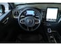 Volvo XC60 2.0 T6 Plug-in hybrid AWD Ultra Black Edition | Luchtvering | Harman Kardon Premium Audio | 360° Parkeercamera | Parkeersensoren voor + achter | Head-up Display | Google Infotainment | Stoelverwarming | Stuurwielverwarming