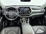 Toyota Highlander 2.5 AWD Hybrid Premium 7-persoons | Trekhaak | JBL-Audio | Zwart Leder interieur | Reservering Robin