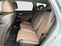 Hyundai Santa Fe 1.6 T-GDI 230pk HEV Comfort | Camera | Trekhaak | Leder | Stoelverwarming | Climate controle | Adaptive cruise controle | Carplay navigatie | Dodehoek detectie | LED verlichting