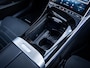 Mercedes-Benz C-klasse 300 AMG Line - BTW l Pano l 360cam l Sfeerverlichting