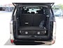 Volkswagen ID. Buzz GTX 4MOTION 86 kWh LWB 7p. 340PK / 250kW, 7 zitplaatsen, Harman Kardon geluidssysteem, 21" LMV, head-up display, wegklapbare trekhaak, elektrisch verstelbare voorstoelen met geheugen- en massagefunctie, elektrische schuiframen in schuifdeuren, keyless advanced, elektrische schuifdeuren links en rechts gecombineerd met elektrische achterklep, adaptieve cruise control (ACC) met Travel Assist, discover pro navigatie, verwarmbare voorstoelen, verwarmbaar multifunctioneel lederen stuurwiel, LED Matrix (IQ.Lights), alarm klasse II, rondomzichtcamera (Area View), 3-zone climatronic, Apple Carplay & Android Auto, dodehoekdetectie (Side Assist), dynamisch grootlichtassistent (Dynamic Light Assist), keyless go & entry etc.