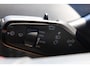 Volkswagen ID. Buzz GTX 4MOTION 86 kWh LWB 7p. 340PK / 250kW, 7 zitplaatsen, Harman Kardon geluidssysteem, 21" LMV, head-up display, wegklapbare trekhaak, elektrisch verstelbare voorstoelen met geheugen- en massagefunctie, elektrische schuiframen in schuifdeuren, keyless advanced, elektrische schuifdeuren links en rechts gecombineerd met elektrische achterklep, adaptieve cruise control (ACC) met Travel Assist, discover pro navigatie, verwarmbare voorstoelen, verwarmbaar multifunctioneel lederen stuurwiel, LED Matrix (IQ.Lights), alarm klasse II, rondomzichtcamera (Area View), 3-zone climatronic, Apple Carplay & Android Auto, dodehoekdetectie (Side Assist), dynamisch grootlichtassistent (Dynamic Light Assist), keyless go & entry etc.