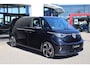 Volkswagen ID. Buzz GTX 4MOTION 86 kWh LWB 7p. 340PK / 250kW, 7 zitplaatsen, Harman Kardon geluidssysteem, 21" LMV, head-up display, wegklapbare trekhaak, elektrisch verstelbare voorstoelen met geheugen- en massagefunctie, elektrische schuiframen in schuifdeuren, keyless advanced, elektrische schuifdeuren links en rechts gecombineerd met elektrische achterklep, adaptieve cruise control (ACC) met Travel Assist, discover pro navigatie, verwarmbare voorstoelen, verwarmbaar multifunctioneel lederen stuurwiel, LED Matrix (IQ.Lights), alarm klasse II, rondomzichtcamera (Area View), 3-zone climatronic, Apple Carplay & Android Auto, dodehoekdetectie (Side Assist), dynamisch grootlichtassistent (Dynamic Light Assist), keyless go & entry etc.