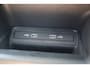 Volkswagen ID. Buzz GTX 4MOTION 86 kWh LWB 7p. 340PK / 250kW, 7 zitplaatsen, Harman Kardon geluidssysteem, 21" LMV, head-up display, wegklapbare trekhaak, elektrisch verstelbare voorstoelen met geheugen- en massagefunctie, elektrische schuiframen in schuifdeuren, keyless advanced, elektrische schuifdeuren links en rechts gecombineerd met elektrische achterklep, adaptieve cruise control (ACC) met Travel Assist, discover pro navigatie, verwarmbare voorstoelen, verwarmbaar multifunctioneel lederen stuurwiel, LED Matrix (IQ.Lights), alarm klasse II, rondomzichtcamera (Area View), 3-zone climatronic, Apple Carplay & Android Auto, dodehoekdetectie (Side Assist), dynamisch grootlichtassistent (Dynamic Light Assist), keyless go & entry etc.