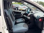 Toyota Aygo 1.0 VVT-i Dynamic Blue 5Drs 85d-KM! Airco LM-Velgen NL-Auto NAP Dealeronderhouden!