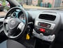 Toyota Aygo 1.0 VVT-i Dynamic Blue 5Drs 85d-KM! Airco LM-Velgen NL-Auto NAP Dealeronderhouden!