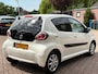 Toyota Aygo 1.0 VVT-i Dynamic Blue 5Drs 85d-KM! Airco LM-Velgen NL-Auto NAP Dealeronderhouden!