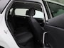 Volkswagen Polo 1.0 TSI Life Business 95pk | Navigatie | Apple Carplay/Android Auto | Cruise control adaptief | Digital Cockpit Pro | Climatronic (automatische airco) | Parkeer sensoren voor en achter | stoelverwarming |