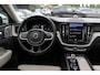 Volvo XC60 2.0 T8 Twin Engine AWD Inscription / Trekhaak / Panoramadak / 360Camera / Head-up / Bowers & Wilkens / 20'' / CarPlay / Navigatie / Stoelventilatie+Massage+Verwarming / Stuurverwarming / Dodehoek / DAB / ACC