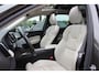 Volvo XC60 2.0 T8 Twin Engine AWD Inscription / Trekhaak / Panoramadak / 360Camera / Head-up / Bowers & Wilkens / 20'' / CarPlay / Navigatie / Stoelventilatie+Massage+Verwarming / Stuurverwarming / Dodehoek / DAB / ACC