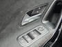 Mercedes-Benz A-klasse 180 Business Solution AMG Night Upgrade Zéér luxe | Alcantara leder | Stoelverwarming | Achteruitrijcamera | Full led | Virtual cockpit | etc.
