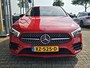 Mercedes-Benz A-klasse 180 Business Solution AMG Night Upgrade Zéér luxe | Alcantara leder | Stoelverwarming | Achteruitrijcamera | Full led | Virtual cockpit | etc.