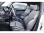 MINI Cooper 1.5 Chili Serious Business | JCW Pack | Union Jack Achterlichten & Striping | Full Map Nav. | Wired |
