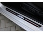 MINI Cooper 1.5 Chili Serious Business | JCW Pack | Union Jack Achterlichten & Striping | Full Map Nav. | Wired |