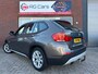 BMW X1 SDrive18i Executive / Navi / PDC / Clima / Cruise / LM