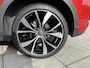 Volkswagen T-Roc 1.5 TSI DSG R-LINE EDITION , BLACK STYLE , AFN TREKHAAK , KEYLESS ENTRY , IQ-LIGHT , LED , CAMERA , ADAPTIVE CRUISE , LANE ASSIST , SIDE ASSIST , PRIVACY GLASS , STOEL VERWARMING , ACHTERKLEP MET VOETSENSOR ,