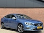 Volvo S60 2.0 T5 R-DESIGN | NL-AUTO! | NAVI! | TREKHAAK!